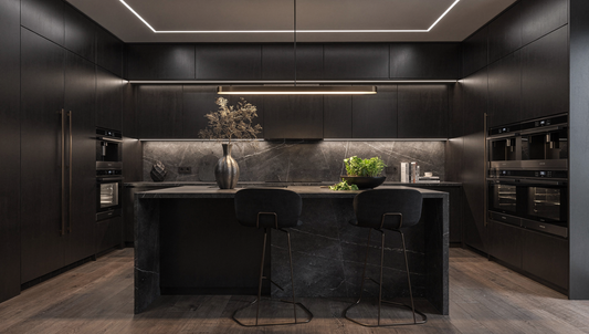 Comprehensive Guide to Dark Kitchen Décor: Transform Your Culinary Space Into a Modern Sanctuary